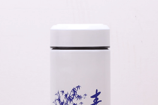 精品白玉陶瓷青花杯